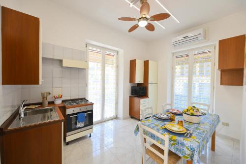 Ischia Porto Apartment | Gerbera Appartamento a Ischia con balcone