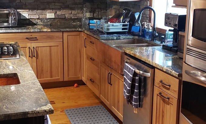 Wardensville House | Get some R&R at The Space Between