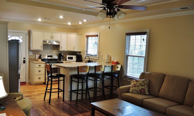 Clarksdale Cottage | Get to BLUES-in' at Rusty's Roost, adjacent to downtown Clarksdale, MS