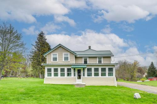 Sodus Point House | Getaway in Sodus Point with Private Yard