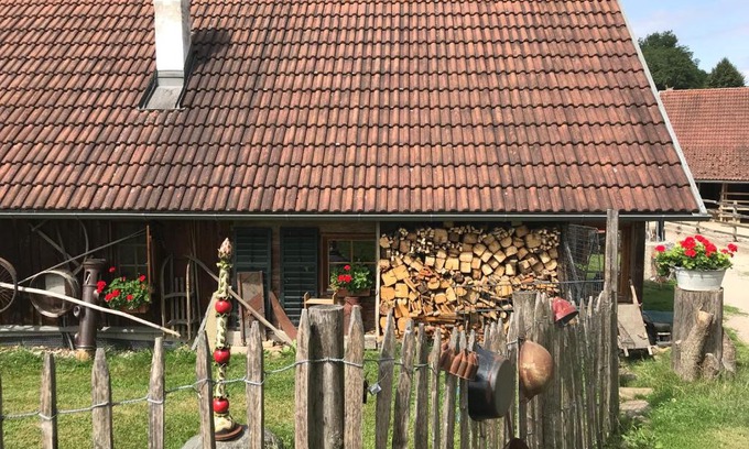 Oberndorf an der Melk House | Getreidekasten auf einer Lamafarm