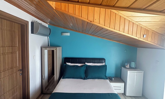 Ezine Hotel | Geyikli Berfin Otel
