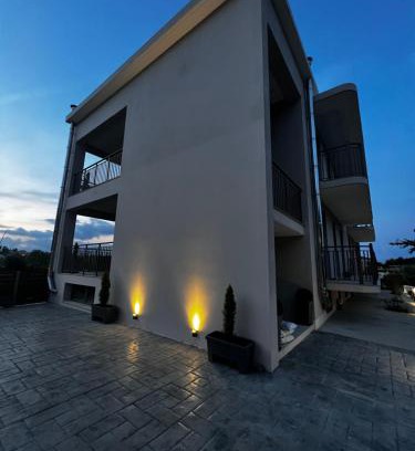 Kastania Apartment | Giannel Luxury Apartment 1