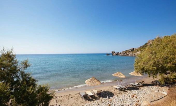 Fragkokastello Apartment | Giannis Seafront Studios I & Breakfast