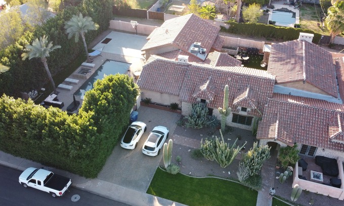 University Estates House | GIANT Compound located 15min from Scottsdale