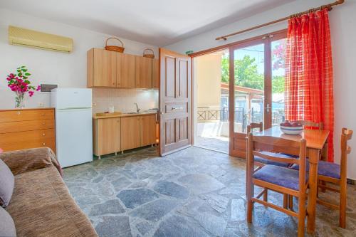 Mikros Gialos Apartment | Giapis apartment