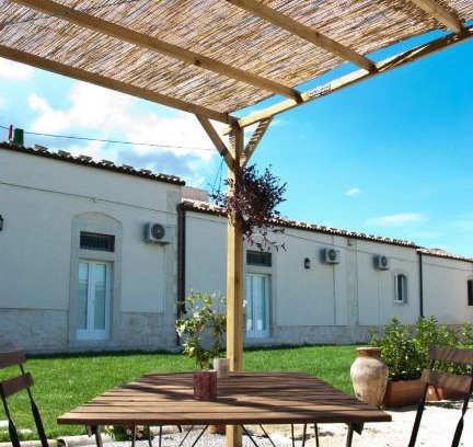 Noto House | Giardini Acantus