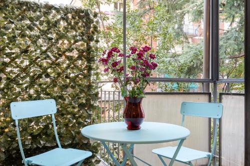 Santo Stefano Apartment | Giardini Margherita Monolocale con Balcone