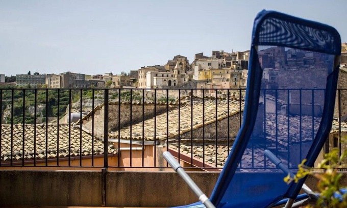 Ragusa Bed & Breakfast | Giardino di Pietra