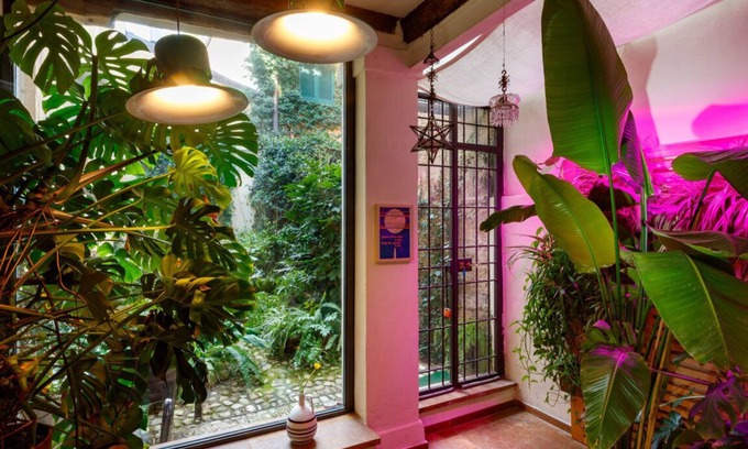 Historic Center Apartment | Giardino Segreto - History and Design