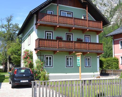 Hallstatt House | Gingin- rooms