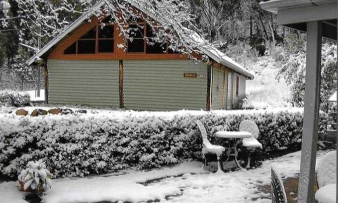 Eukey Ski Chalet | Girraween Country Inn