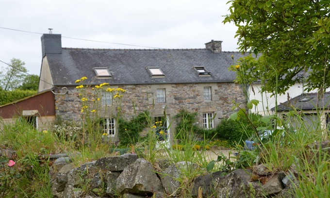 Dineault House | Gite 6 people in the heart of nature.