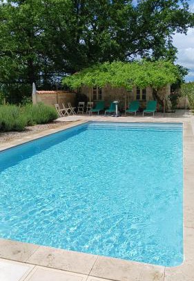 Le Cler House | Gite at La Maison Forte