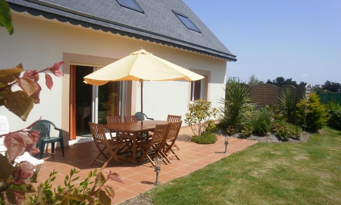 Plougrescant Villa | Gite bord de mer jacuzzi