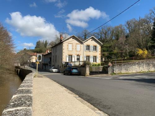Confolens Villa | Gite Coccinelle in the medieval town of Confolens