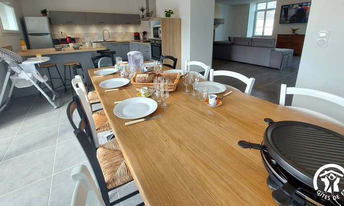 Craon Cottage | Gite Craon, 4 bedrooms, 10 persons