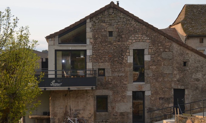 Saint-Sauveur-de-Peyre House | Gite de Fontanes Entre Aubrac et Margeride Loups du Gevaudan