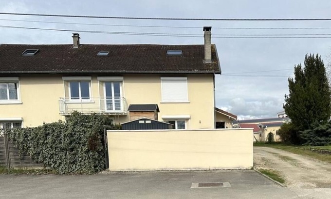 Montrevel-en-Bresse House | Gite de L'huppe - Montrevel EN Bresse