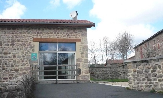 Apinac House | Gite de la croix