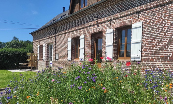 Meneslies House | Gite de la Poulinière