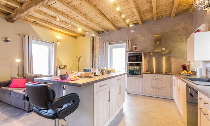 Champagneux House | GITE DE LA VIOLETTE - CHAMPAGNEUX