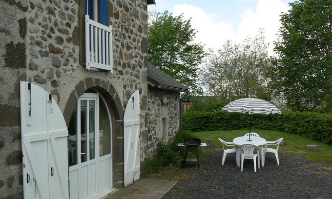 Cheylade House | Gite du Limon near Le Puy Mary Grand Site de France
