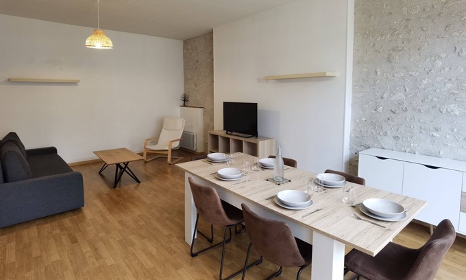 Beaugency Condo | Gîte du Puits Gaillard in the historic heart of BEAUGENCY