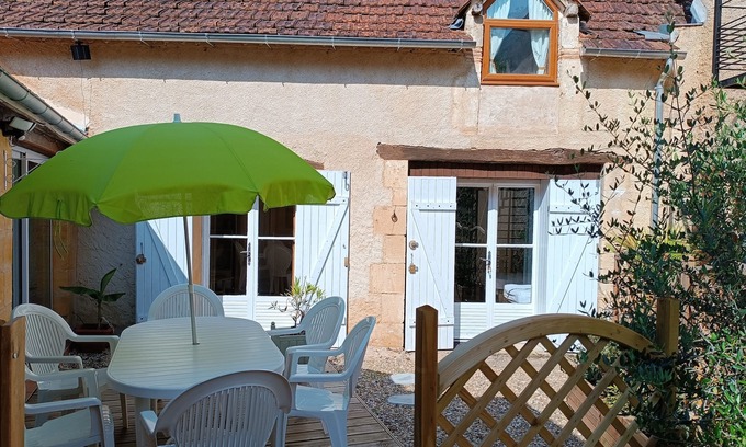 Journiac House | Gîte EsquirHall, between culture and nature