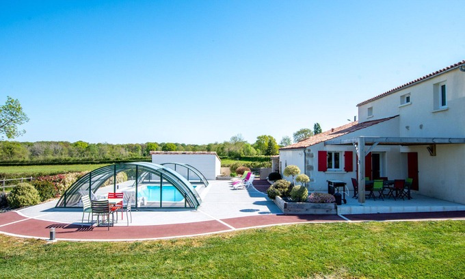 Mervent Cottage | Gîte for 12 people, classified 4 * with heated and covered swimming pool