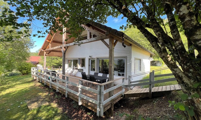 Doucier Ski Chalet | Gite for 6-9: wooden house w/a high-quality contemporary layout & lots of space