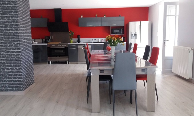 La Chapelle-Saint-Laurent House | Gite 3 * between Puy du Fou, the Futuroscope and the Marais Poitevin