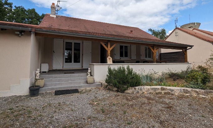 Le Pont-Chretien-Chabenet Cottage | Gite Le Pont-Chrétien-Chabenet, 3 bedrooms, 6 persons