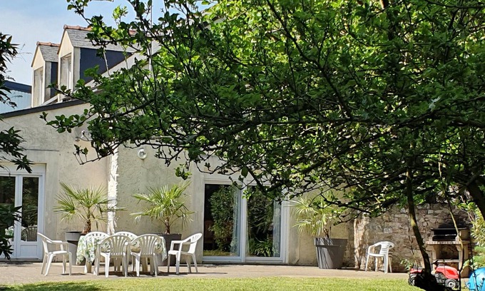 Saint-Clement-de-la-Place Cottage | Gite Saint-Clément-de-la-Place, 3 bedrooms, 6 persons