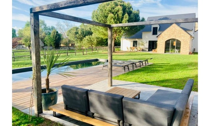 Saint-Hilaire-Saint-Mesmin Villa | Gite Le Clos Sainton