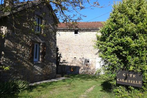 Saint-Jean-d'Alcapies House | Gite Gabrielle