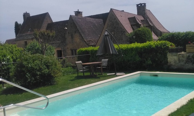 Beynac-et-Cazenac Apartment | Gîte in a 1900 Périgord Noir house on the1st floor with its own entrance