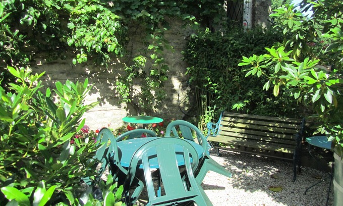 Moulins en Bessin Bed & Breakfast | Gite in the countryside between Caen, Bayeux and the sea