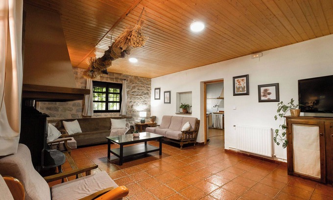 Beteta House | Gîte in the middle of the mountain for 16- 20 persons