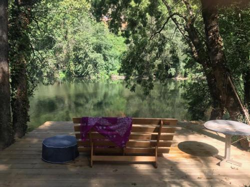 Saint-Antonin Noble Val Apartment | gite la bergerie en bord d'Aveyron