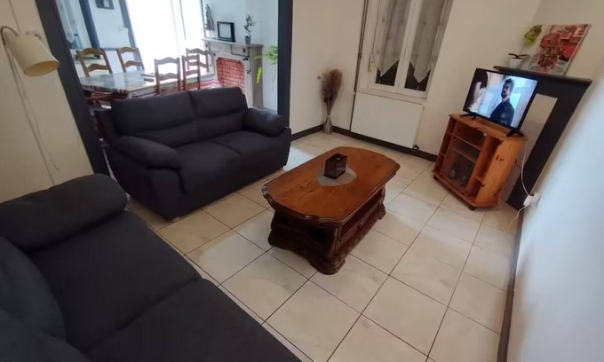 Bourg-Fidele House | Gîte La Demoiselle, house in the heart of the village. Pets welcome!