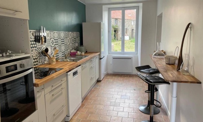 Fermanville House | Gite La Route du Phare ! Beaches, GR nearby, 15 kms from Cité de la Mer