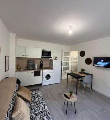 Chateau Apartment | Gite le little cottage 18m2 2 personnes