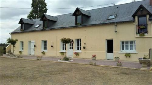 Neuil Apartment | GITE LES HAUTES MOUGONNIERES