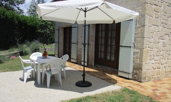 Valros House | Gite les Lavandes, 4 Personnes