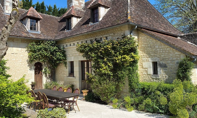Ports House | GITE LOGIS DE LA COQUETIERE avec PISCINE PRIVÉE et SPA