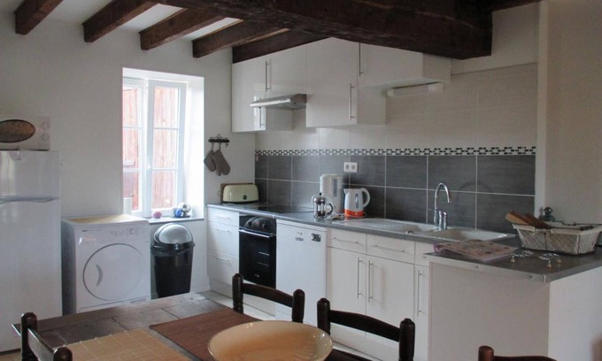 Saint-Priest-d'Andelot Cottage | Gite Saint-Priest-d'Andelot, 1 bedroom, 2 persons