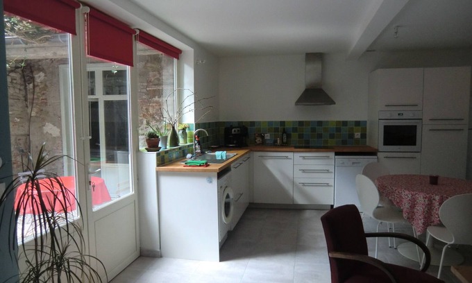 Baixas Apartment | Gite T2, near village Perpignan
