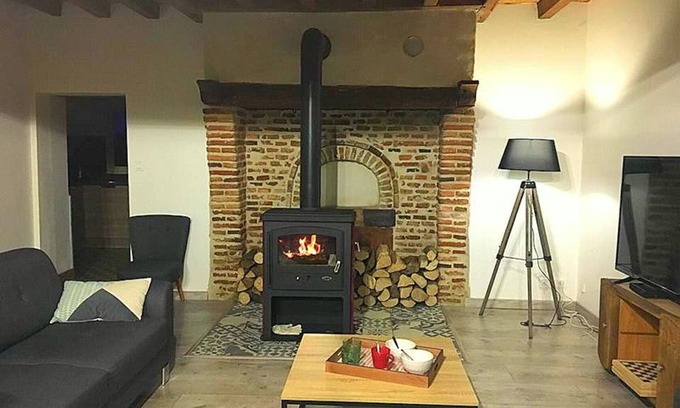 Vaumas Cottage | Gite Vaumas, 4 bedrooms, 8 persons
