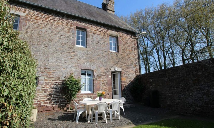 Ver Cottage | Gite Ver, 2 bedrooms, 4 persons